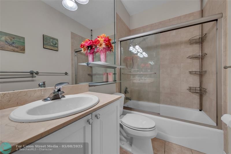 1327 SE 3rd Avenue Pompano Beach FL 33060