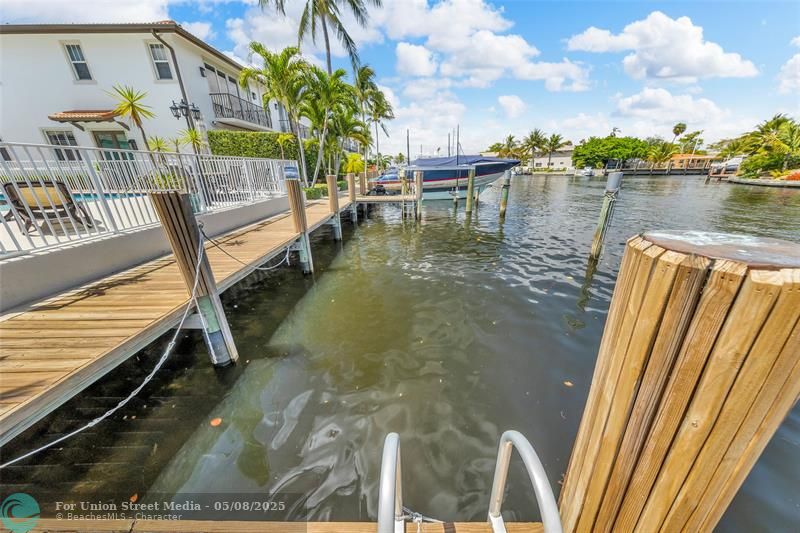 1327 SE 3rd Avenue Pompano Beach FL 33060