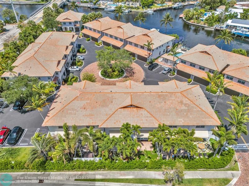 1327 SE 3rd Avenue Pompano Beach FL 33060