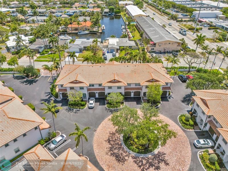 1327 SE 3rd Avenue Pompano Beach FL 33060