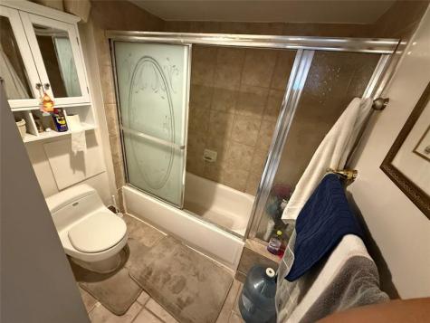 3375 N Country Club Drive Miami FL 33180
