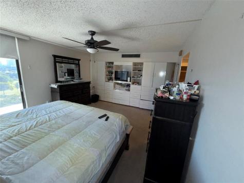 3375 N Country Club Drive Miami FL 33180