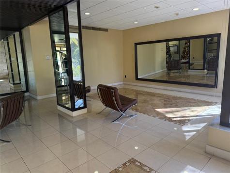 3375 N Country Club Drive Miami FL 33180