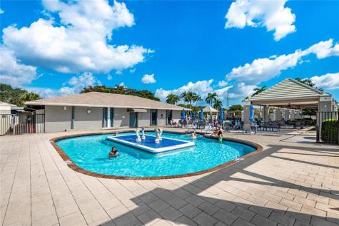 3102 Portofino Point Coconut Creek FL 33066