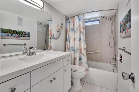 2615 NE 3rd Court Boynton Beach FL 33435