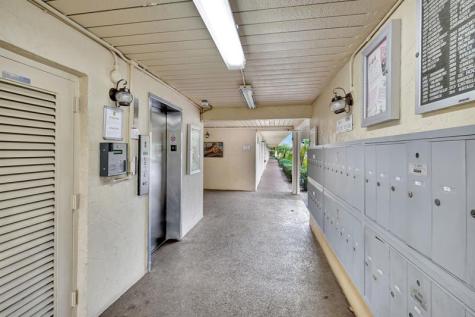 2615 NE 3rd Court Boynton Beach FL 33435