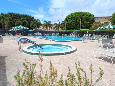2615 NE 3rd Court Boynton Beach FL 33435