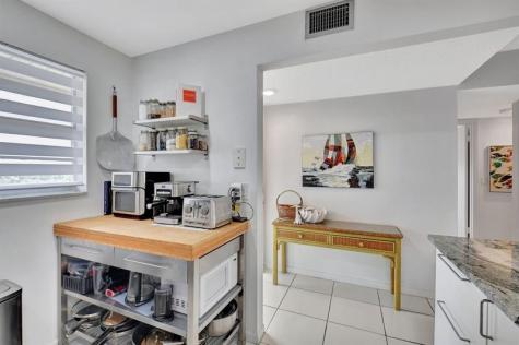 2615 NE 3rd Court Boynton Beach FL 33435