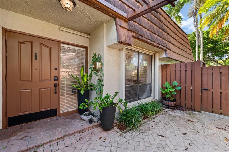 11927 SW 13th Court Davie FL 33325