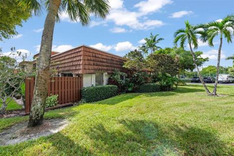 11927 SW 13th Court Davie FL 33325