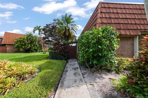 11927 SW 13th Court Davie FL 33325