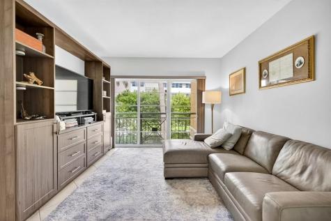 1228 Hillsboro Mile Hillsboro Beach FL 33062