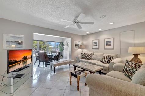 4270 NW 40th Street Lauderdale Lakes FL 33319