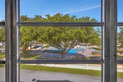 4270 NW 40th Street Lauderdale Lakes FL 33319