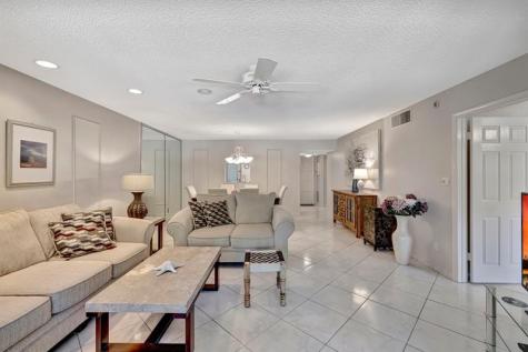 4270 NW 40th Street Lauderdale Lakes FL 33319