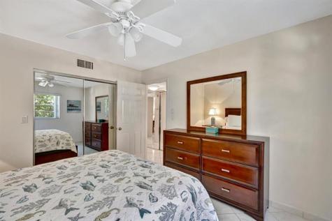 4270 NW 40th Street Lauderdale Lakes FL 33319