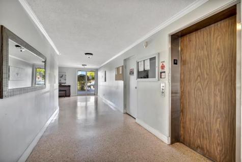 4270 NW 40th Street Lauderdale Lakes FL 33319