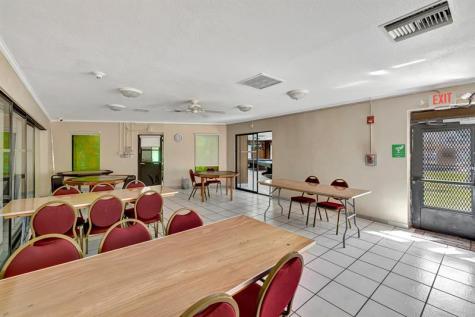 4270 NW 40th Street Lauderdale Lakes FL 33319