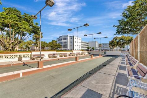 4270 NW 40th Street Lauderdale Lakes FL 33319