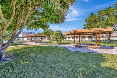 4270 NW 40th Street Lauderdale Lakes FL 33319