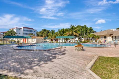 4270 NW 40th Street Lauderdale Lakes FL 33319