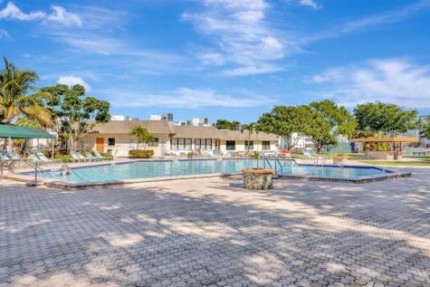 4270 NW 40th Street Lauderdale Lakes FL 33319