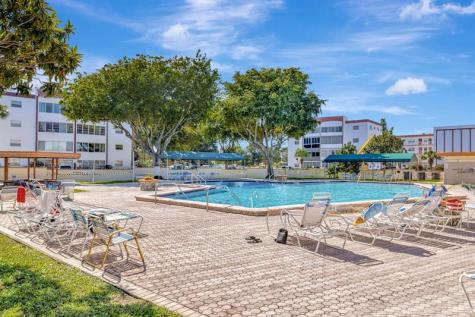 4270 NW 40th Street Lauderdale Lakes FL 33319