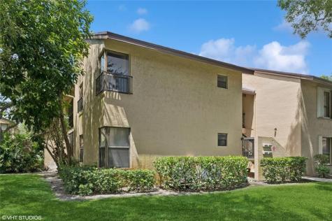 3901 Cocoplum Circle Coconut Creek FL 33063
