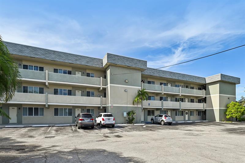 1400 NE 54th Street Fort Lauderdale FL 33334