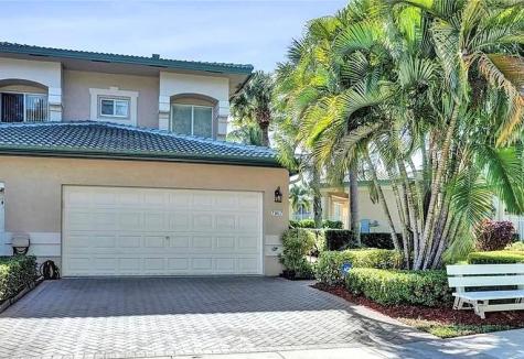 7967 E Exeter Boulevard Tamarac FL 33321