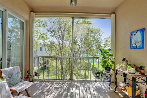 7967 E Exeter Boulevard Tamarac FL 33321