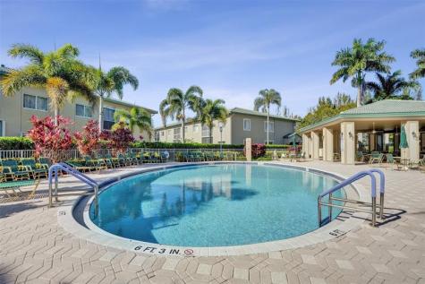 7967 E Exeter Boulevard Tamarac FL 33321