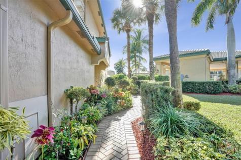 7967 E Exeter Boulevard Tamarac FL 33321