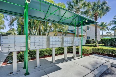 7967 E Exeter Boulevard Tamarac FL 33321