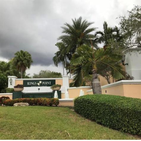 7967 E Exeter Boulevard Tamarac FL 33321