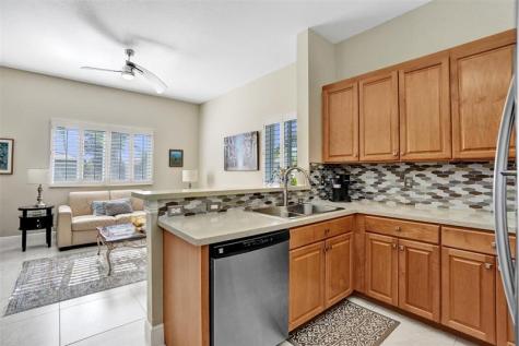 7967 E Exeter Boulevard Tamarac FL 33321