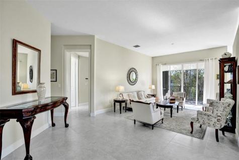 7967 E Exeter Boulevard Tamarac FL 33321