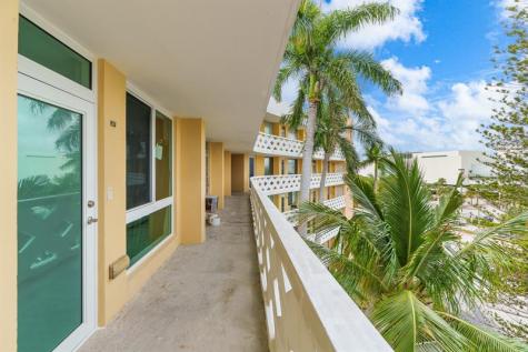 2400 NE 9th Street Fort Lauderdale FL 33304