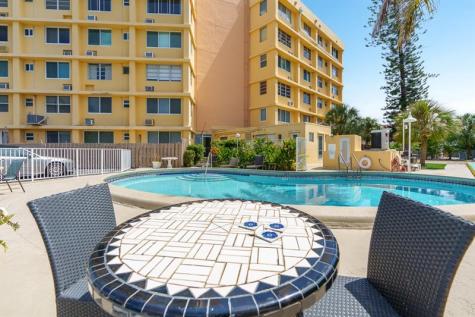 2400 NE 9th Street Fort Lauderdale FL 33304