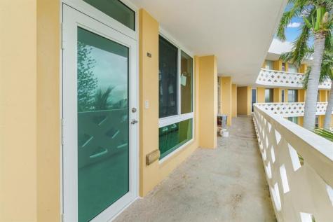 2400 NE 9th Street Fort Lauderdale FL 33304