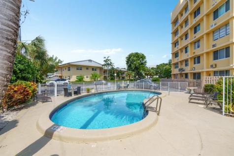 2400 NE 9th Street Fort Lauderdale FL 33304