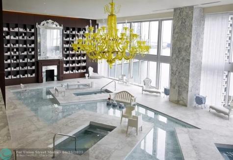 465 Brickell Avenue Miami FL 33131