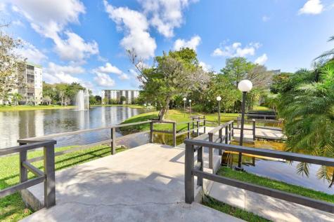 2314 S Cypress Bend Drive Pompano Beach FL 33069