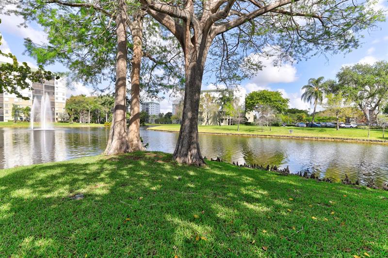 2314 S Cypress Bend Drive Pompano Beach FL 33069