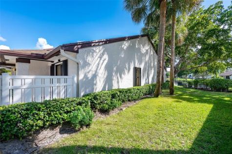 3272 Carambola Circle Coconut Creek FL 33066