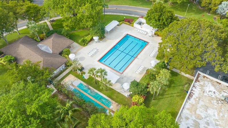 3900 Oaks Clubhouse Drive Pompano Beach FL 33069