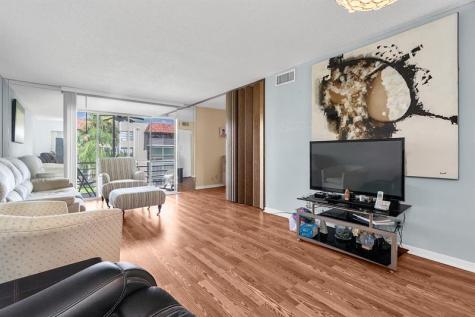 3776 Inverrary Boulevard Lauderhill FL 33319