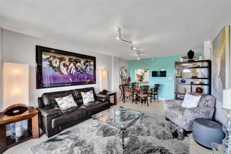 110 Royal Park Drive Oakland Park FL 33309