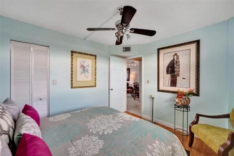 110 Royal Park Drive Oakland Park FL 33309