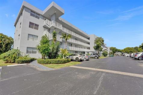110 Royal Park Drive Oakland Park FL 33309